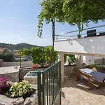 Holiday home Pool Near Sea Razanj