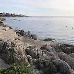 Holiday home Pool Near Sea Razanj