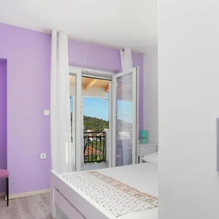 Holiday home Pool Near Sea Razanj