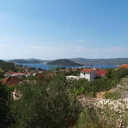 Ferienhaus Pool Near Sea