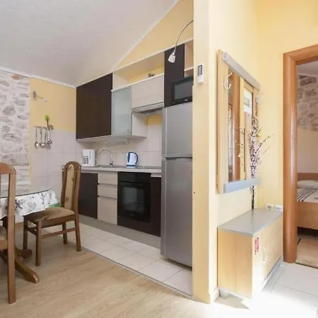 Pool Near Sea Holiday home *