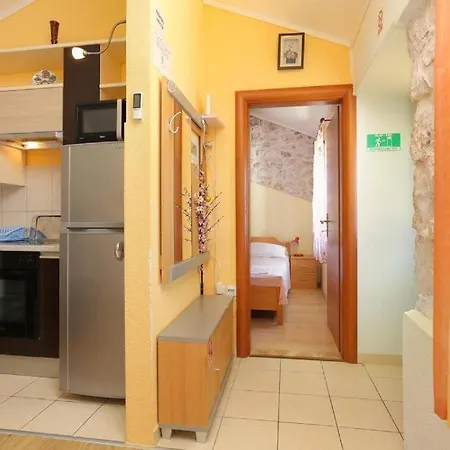 Ferienhaus Pool Near Sea Ražanj