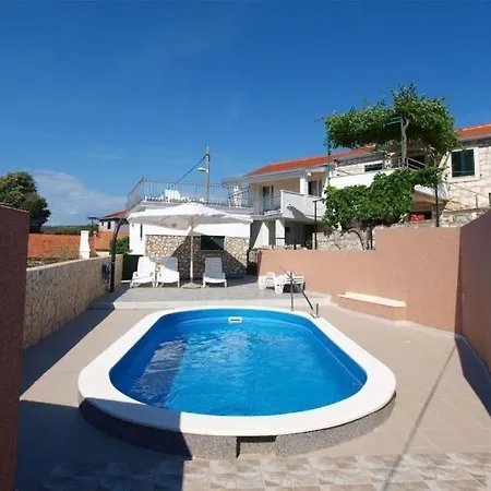 Holiday home Pool Near Sea *