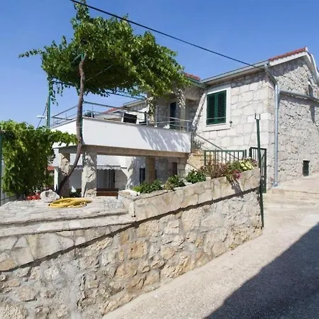 Pool Near Sea Holiday home