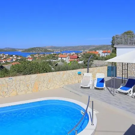 Pool Near Sea * Ražanj