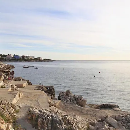 펜션 Pool Near Sea