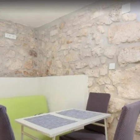 Pool Near Sea Ferienhaus *