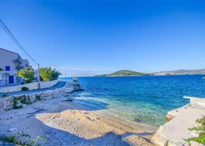 Pool Near Sea * Ražanj