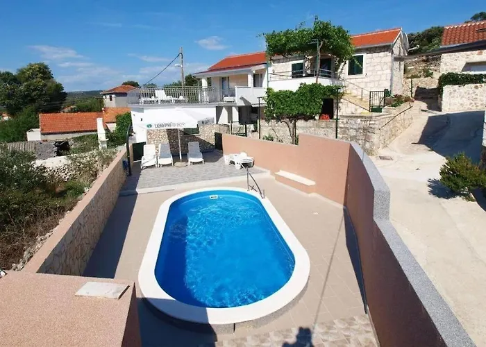 度假居 Pool Near Sea