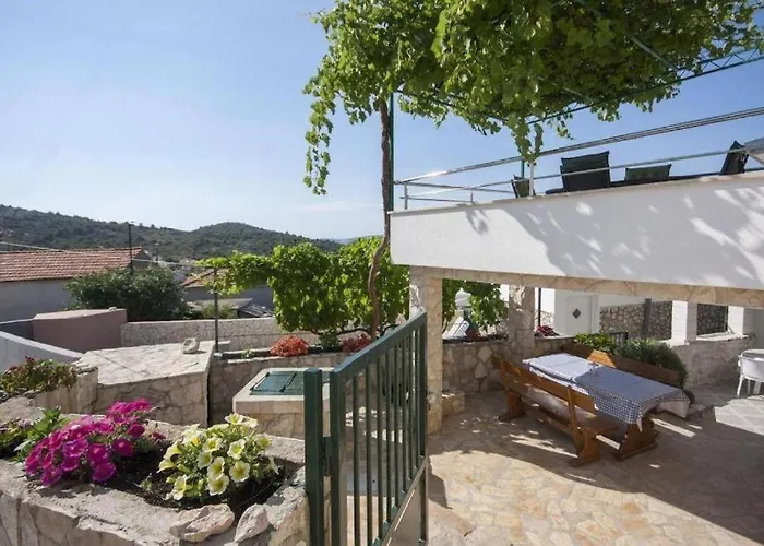 Дом отдыха Pool Near Sea Ражань