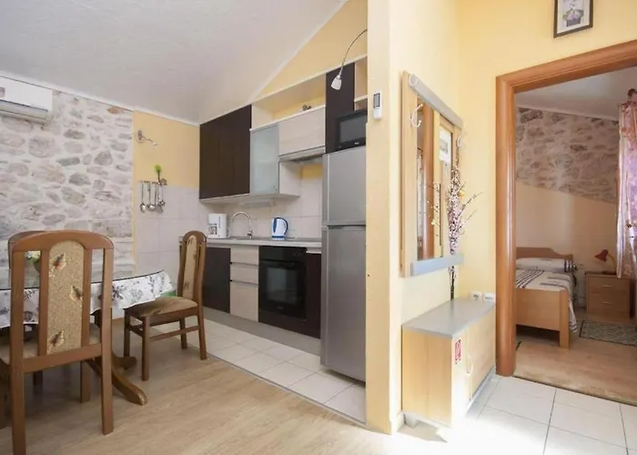 Pool Near Sea 度假居 *