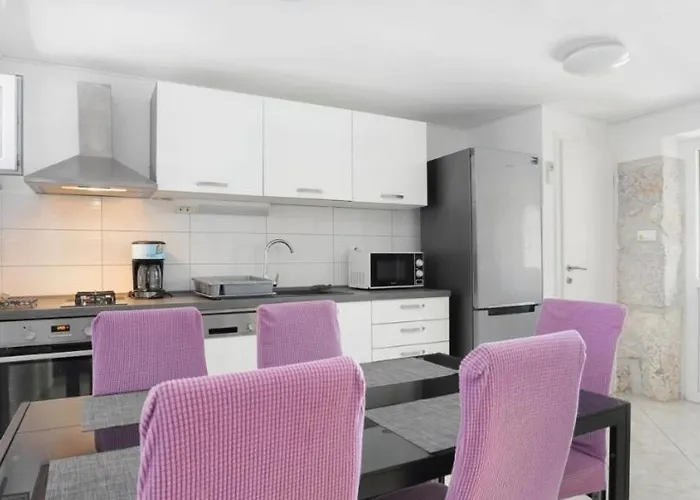 Pool Near Sea * Ražanj