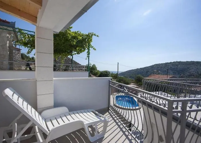 度假居 Pool Near Sea