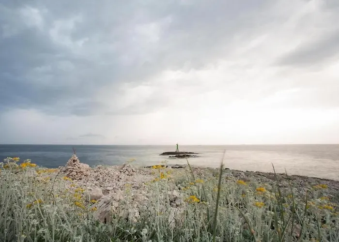 Pool Near Sea 度假居 Ražanj
