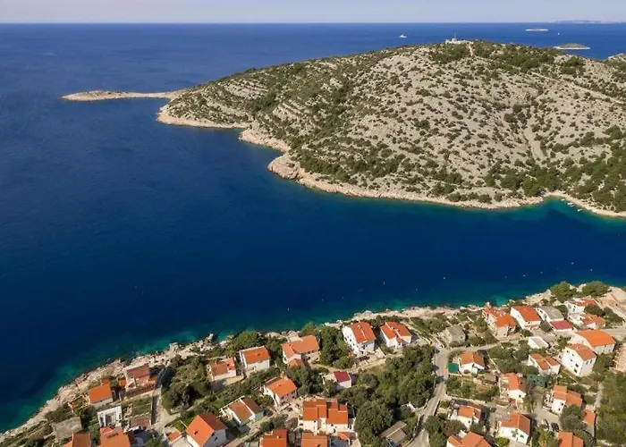 Дом отдыха Pool Near Sea *