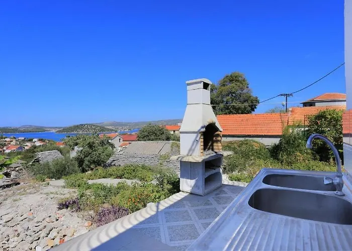 Pool Near Sea Ражань