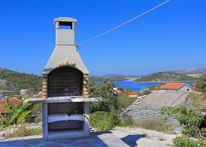 度假居 Pool Near Sea